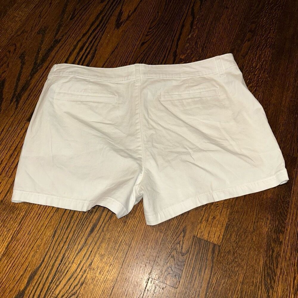 New A.N.A shorts - Picture 2 of 4